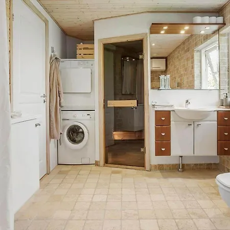 Semesterbostad L35-rodby-tjornevaenget-7 *